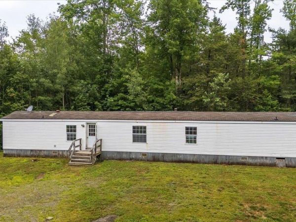 305 Augusta Road, Washington, ME 04574