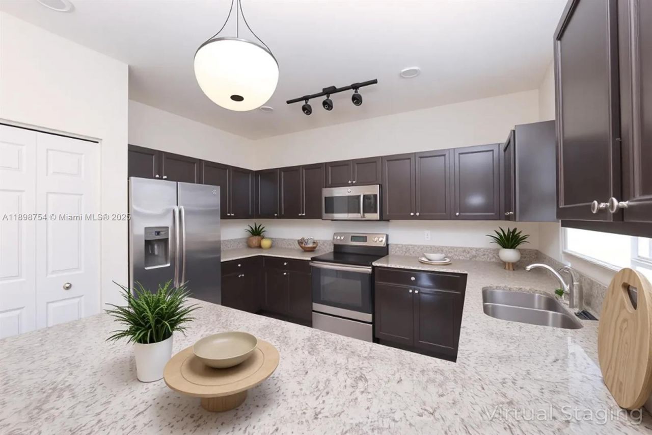 3412 W 103rd Ter, Hialeah, FL 33018 Photo