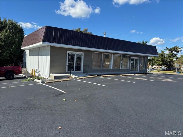 2551 Telegraph Road, Unincorporated, MO 63125