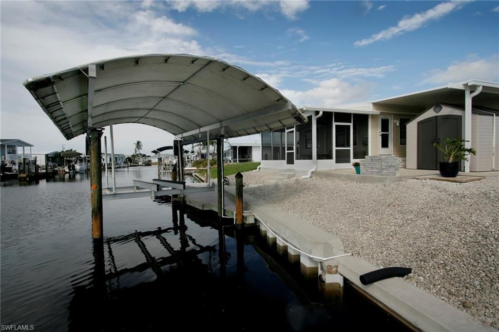 3059 Bounty Ln, Saint James City, FL 33956 Photo