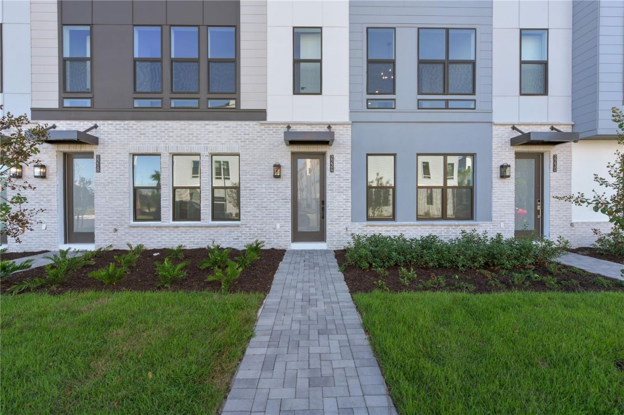 2218 Brix Street, Orlando, FL 32804 Main Photo