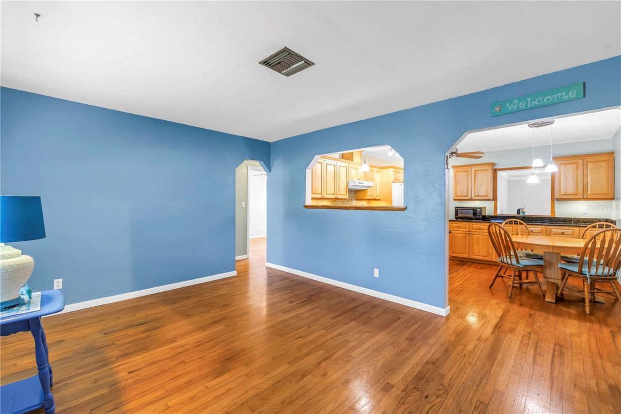 6144 2nd Avenue N, Saint Petersburg, FL 33710 Photo