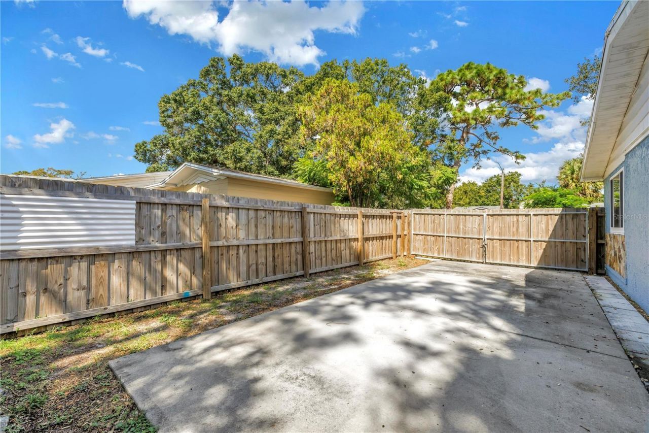 6144 2nd Avenue N, Saint Petersburg, FL 33710 Photo