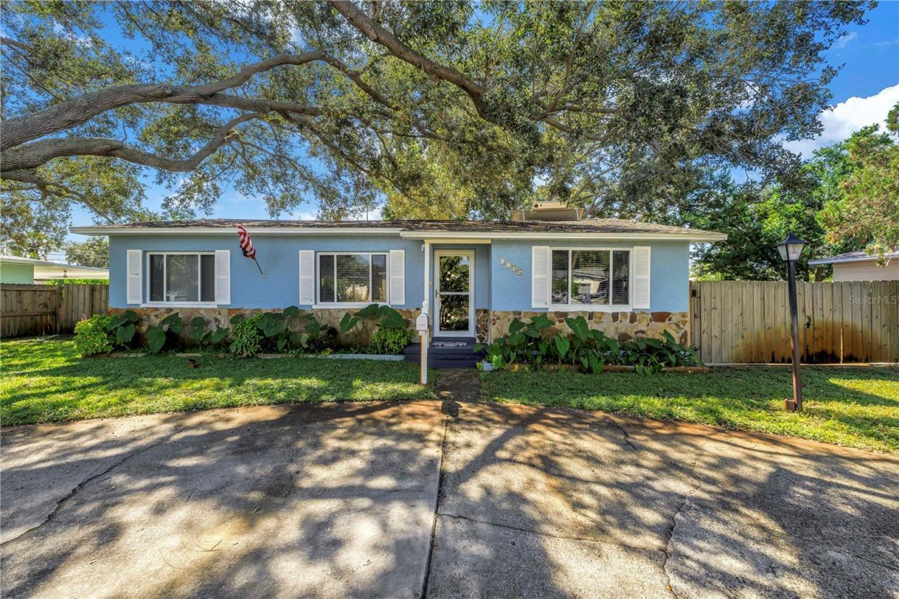 6144 2nd Avenue N, Saint Petersburg, FL 33710 Photo