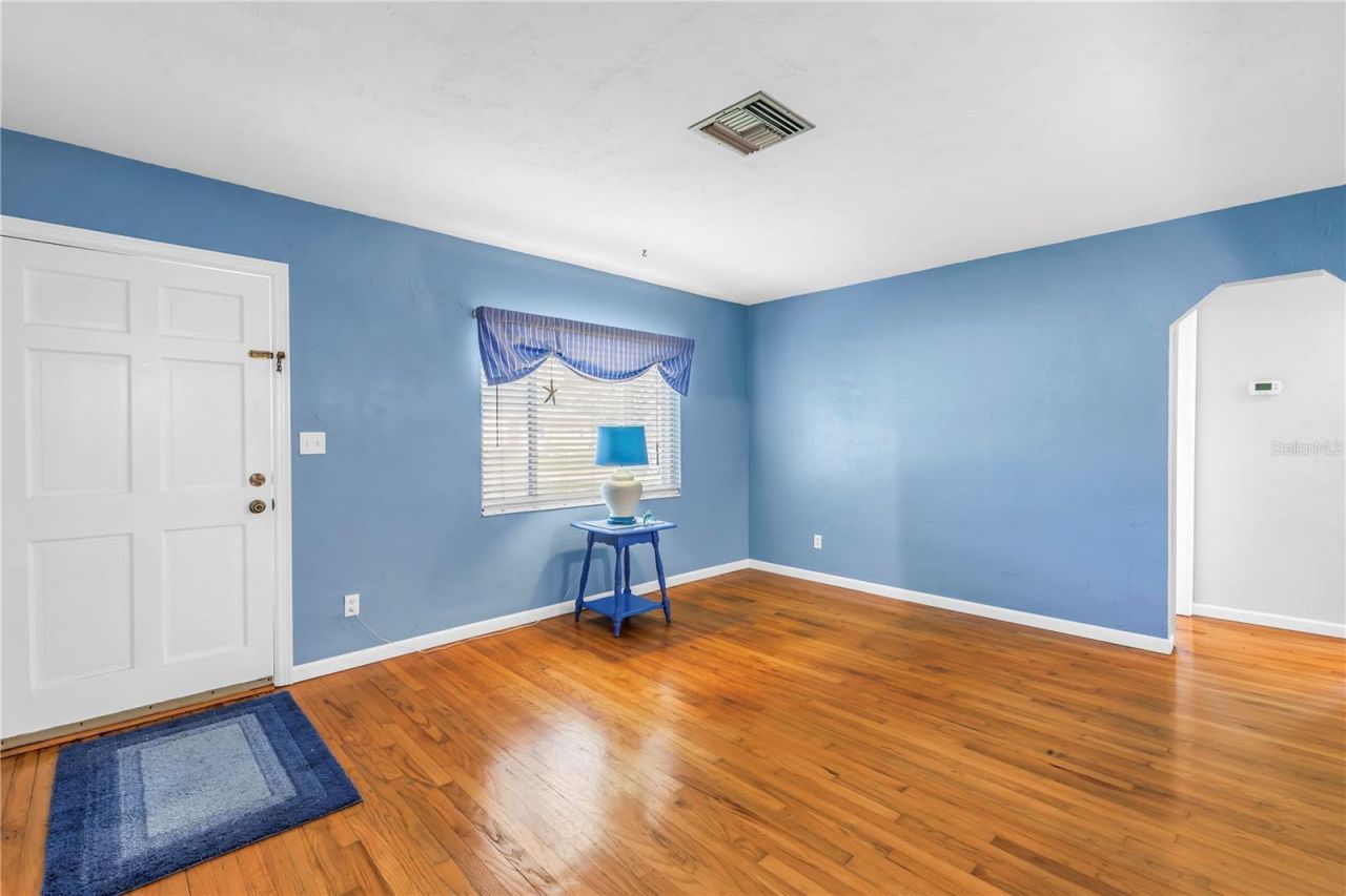 6144 2nd Avenue N, Saint Petersburg, FL 33710 Photo