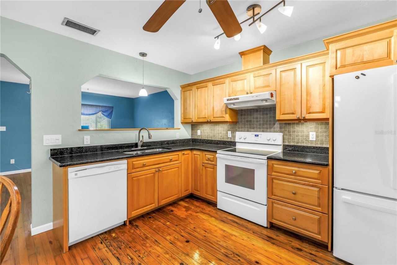 6144 2nd Avenue N, Saint Petersburg, FL 33710 Photo