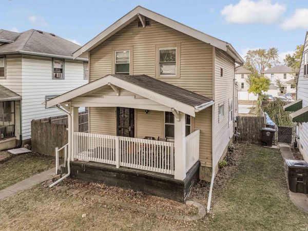 211 E Lexington Court, Fort Wayne, IN 46806