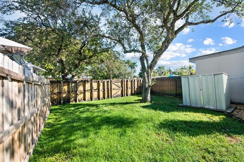 824 N Golf Drive, Hollywood, FL 33021 Photo