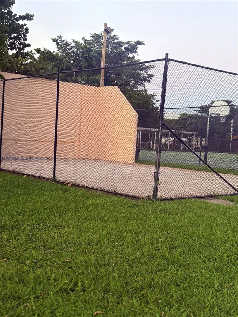 21640 NW 3rd Pl, Pembroke Pines, FL 33029 Photo