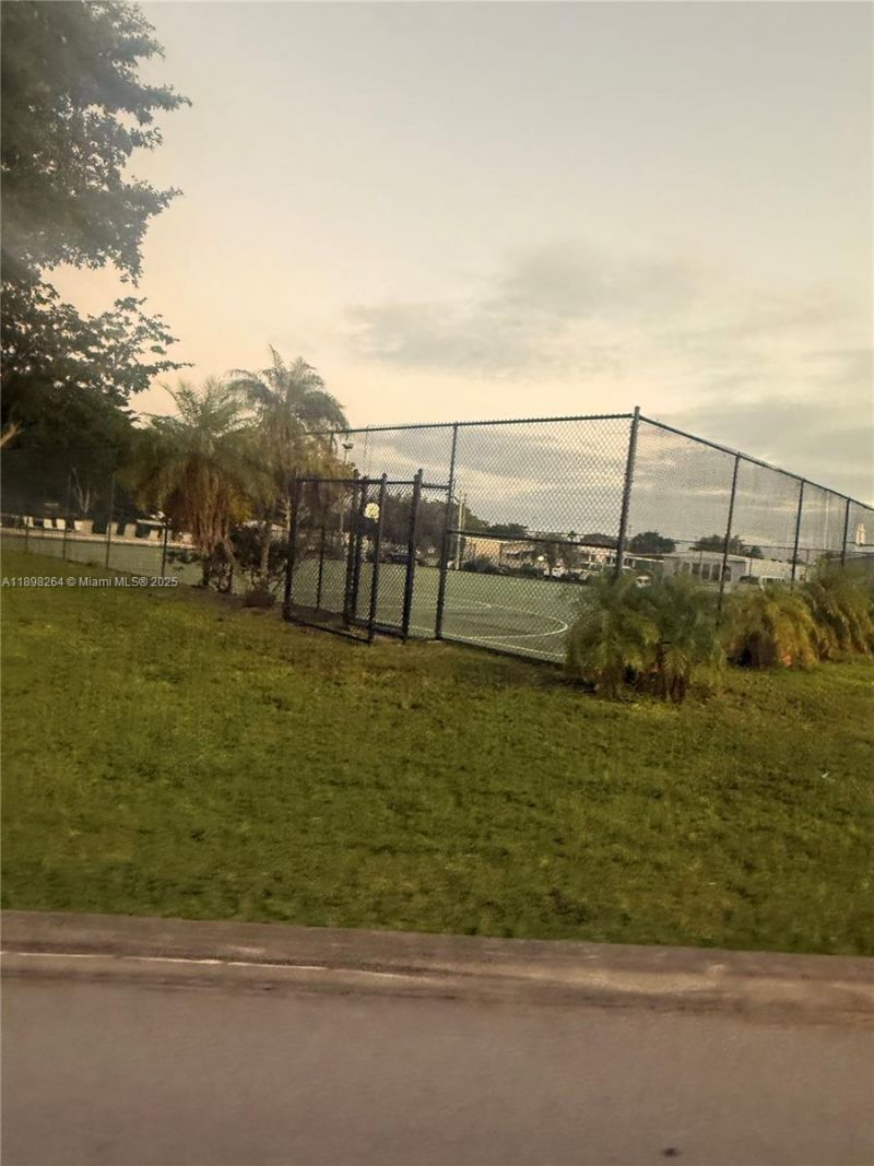 21640 NW 3rd Pl, Pembroke Pines, FL 33029 Photo