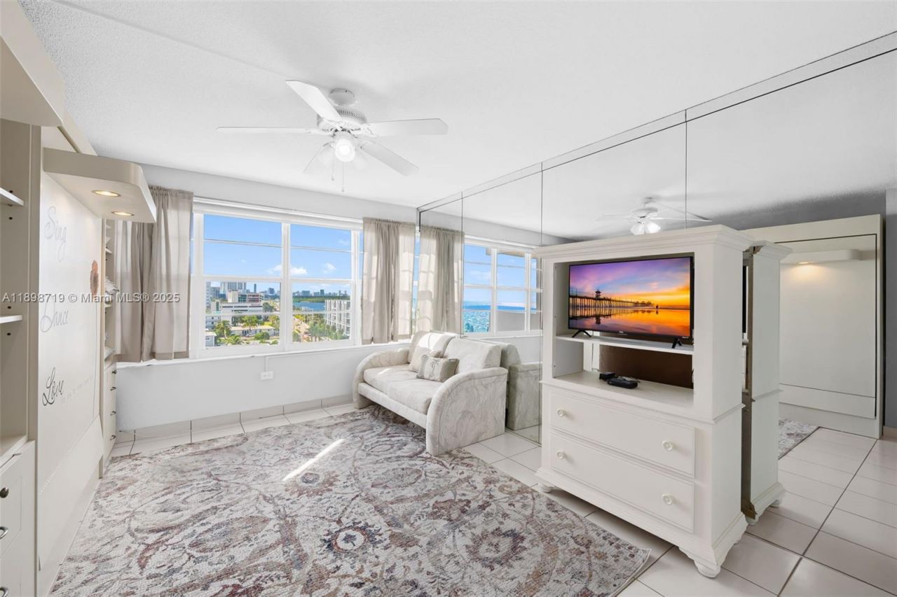 3111 N Ocean Dr, Unit 812, Hollywood, FL 33019 Photo