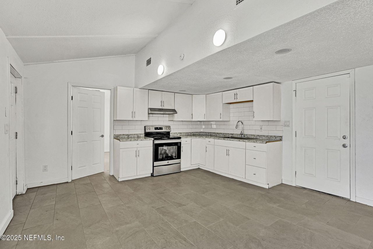 2155 Belvedere Street, Jacksonville, FL 32208 Photo
