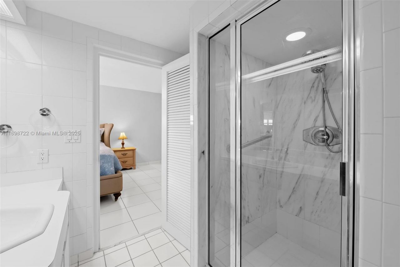 3111 N Ocean Dr, Unit 812, Hollywood, FL 33019 Photo