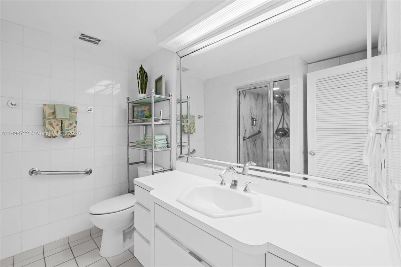3111 N Ocean Dr, Unit 812, Hollywood, FL 33019 Photo
