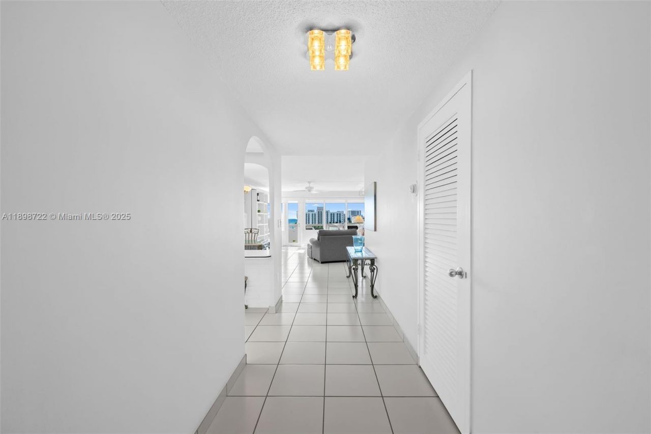 3111 N Ocean Dr, Unit 812, Hollywood, FL 33019 Photo