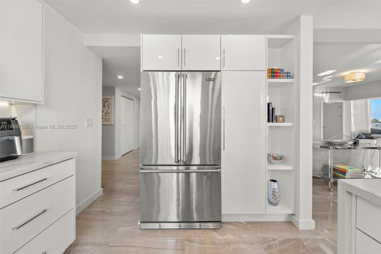 16 Island Ave, Unit 7C, Miami Beach, FL 33139 Photo