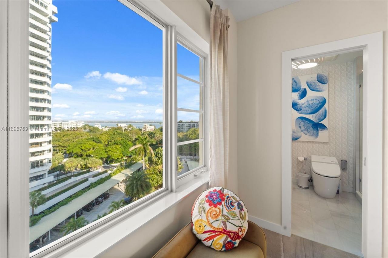 16 Island Ave, Unit 7C, Miami Beach, FL 33139 Photo