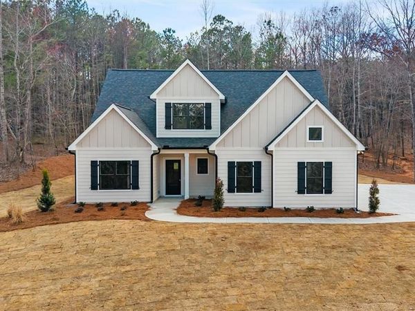 177 West Lake Boulevard, Carrollton, GA 30116