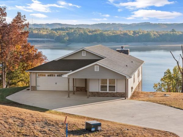 313 Sunrise Tr, Dandridge, TN 37725