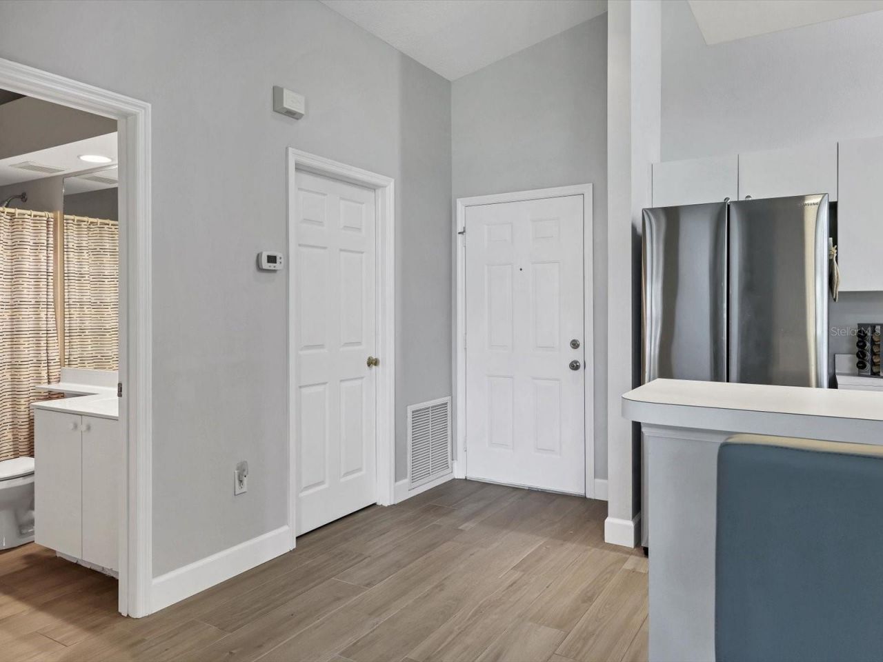 7234 Eleanor Circle, Unit 203, Sarasota, FL 34243 Photo