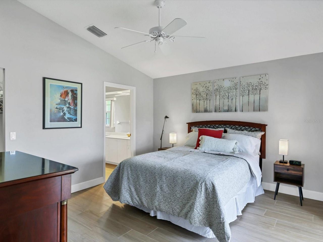 7234 Eleanor Circle, Unit 203, Sarasota, FL 34243 Photo