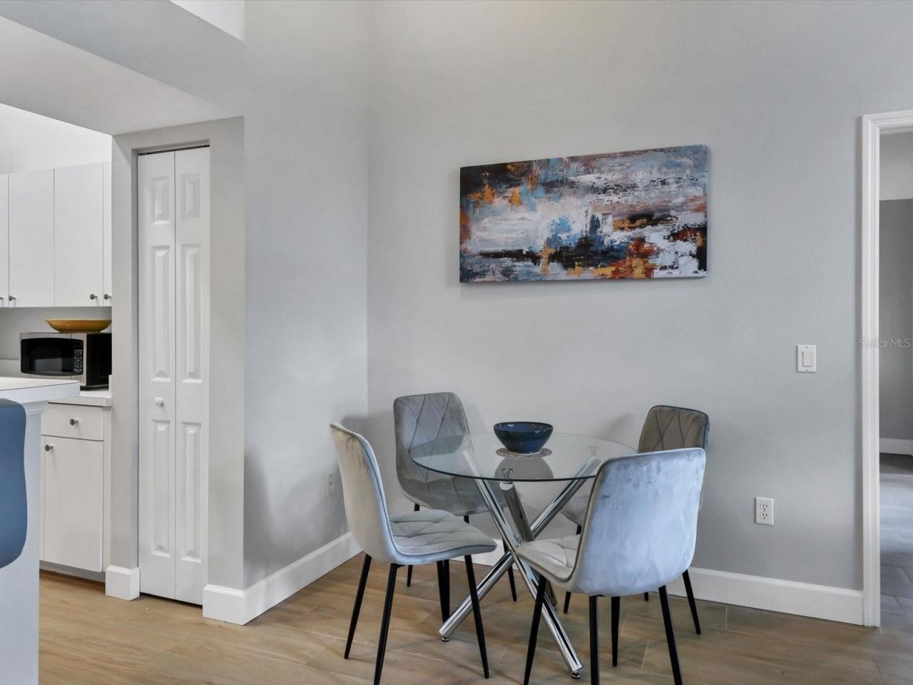 7234 Eleanor Circle, Unit 203, Sarasota, FL 34243 Photo