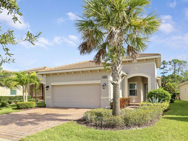 11281 SW Visconti Way, Port Saint Lucie, FL 34986
