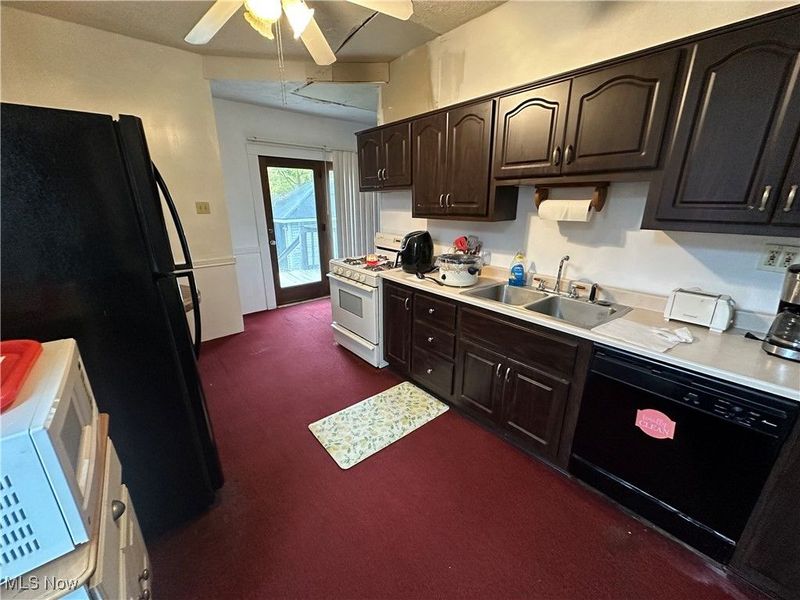 306 E Chestnut Street, Lisbon, OH 44432 Photo 5