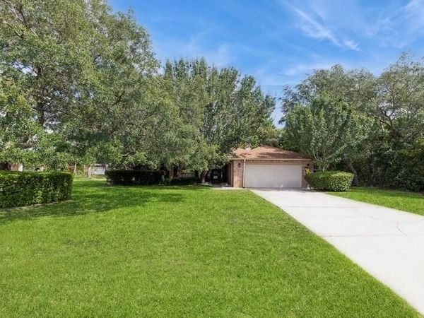 7060 Summit Drive, Navarre, FL 32566