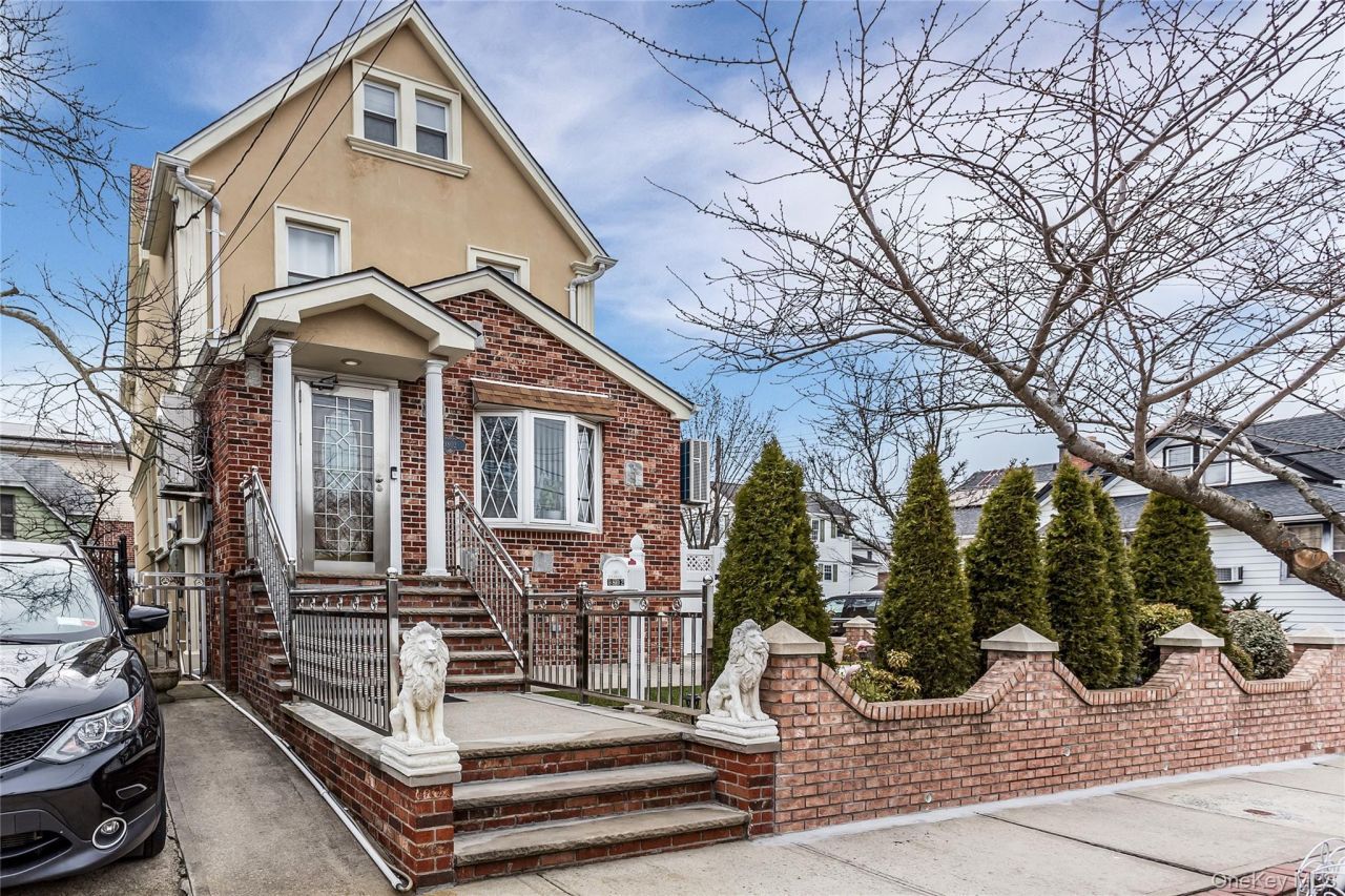 98-02 161st Avenue, Howard Beach, NY 11414 Main Photo