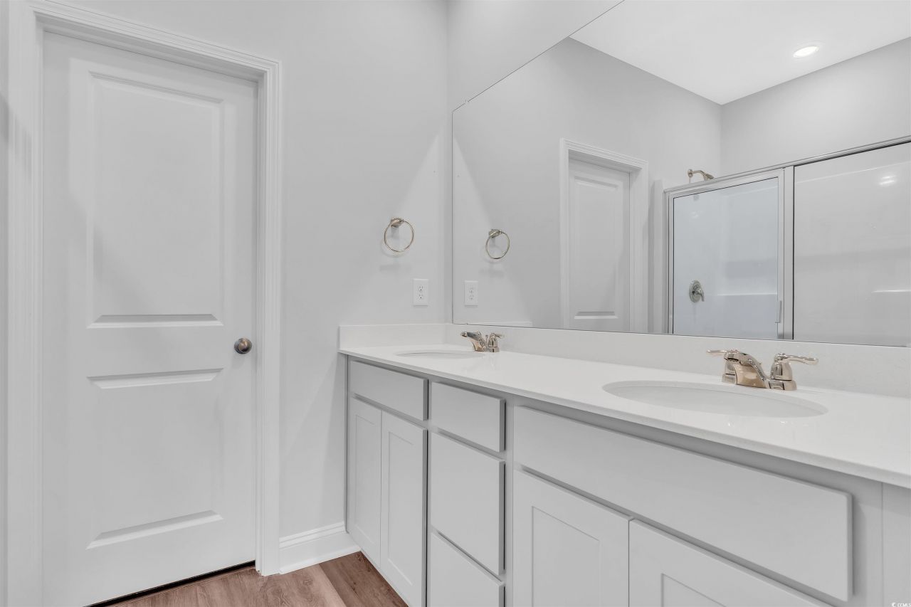 350 Sandridgebury Dr. Photo 11