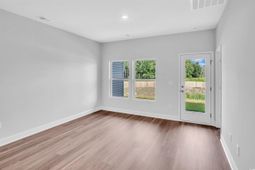 350 Sandridgebury Dr. photo 4