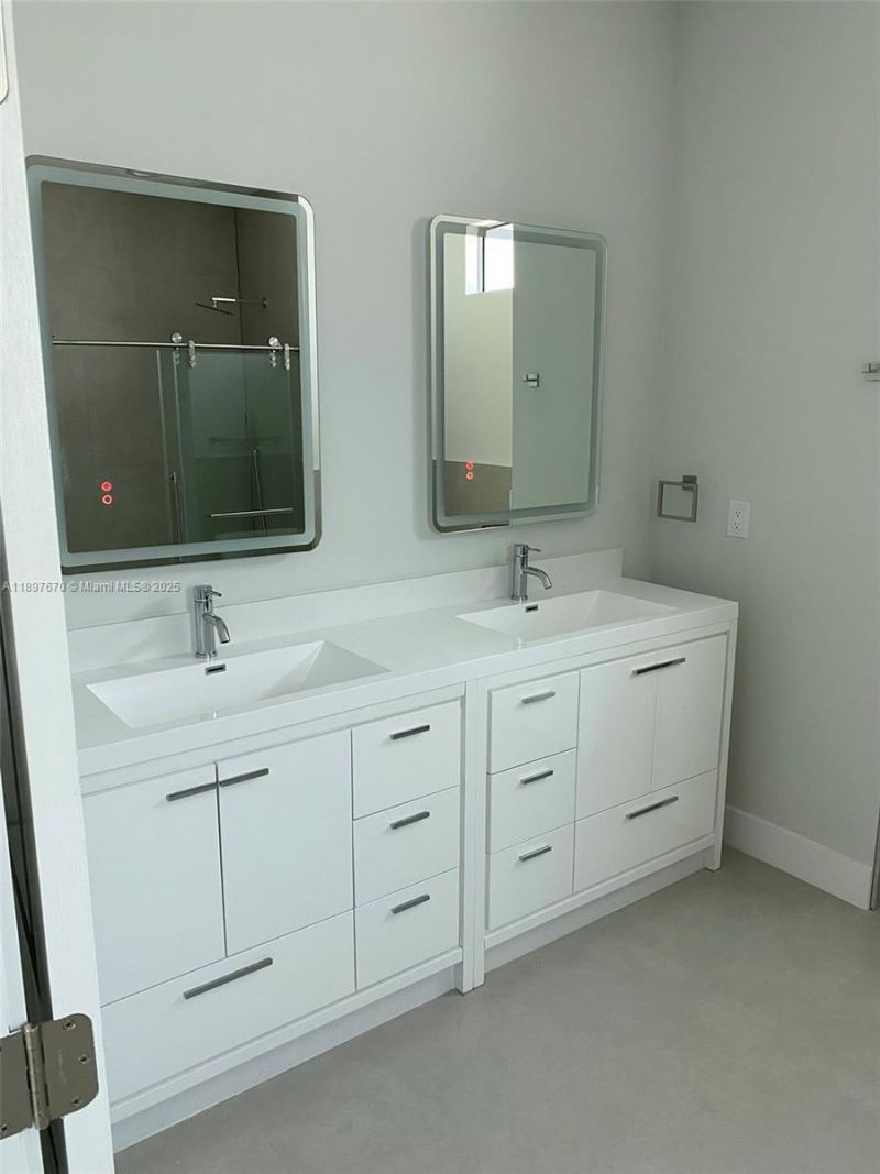 706 W 10th St, Lehigh Acres, FL 33972 Photo