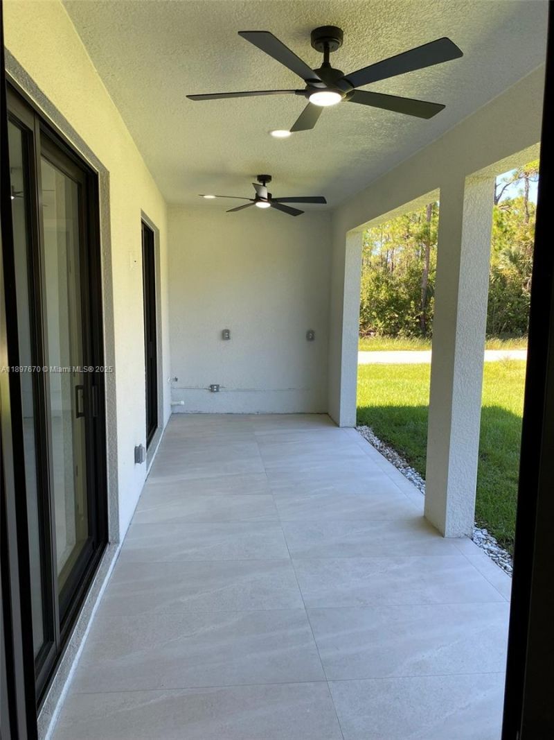 706 W 10th St, Lehigh Acres, FL 33972 Photo