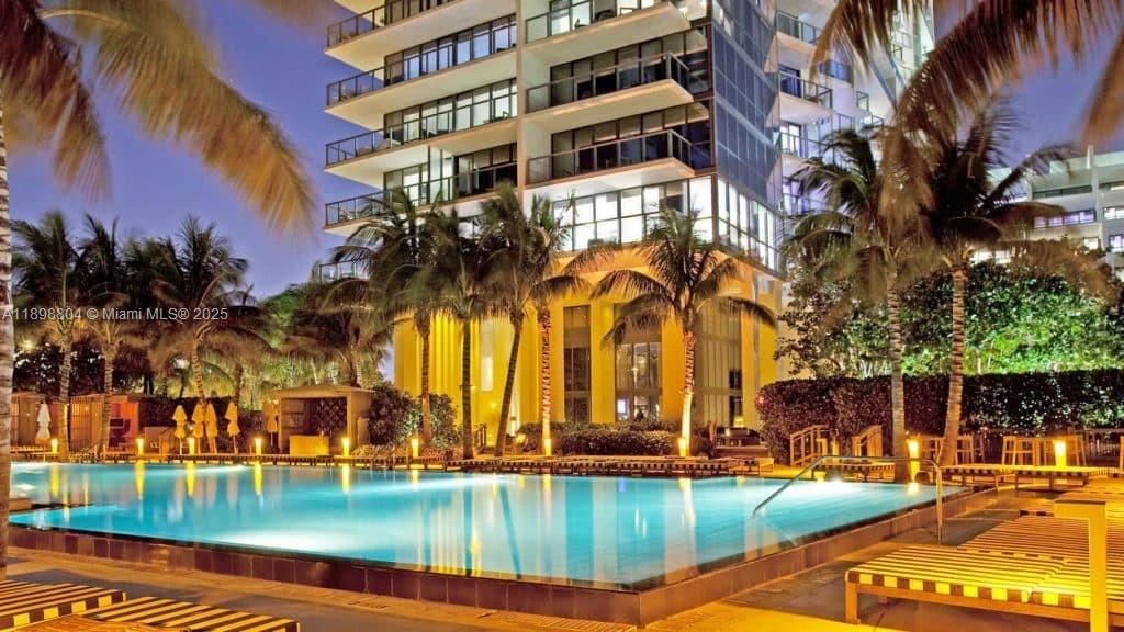 2201 Collins Ave, Unit 626, Miami Beach, FL 33139 Photo