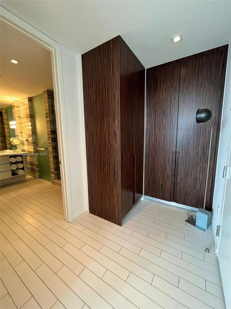 2201 Collins Ave, Unit 626, Miami Beach, FL 33139 Photo