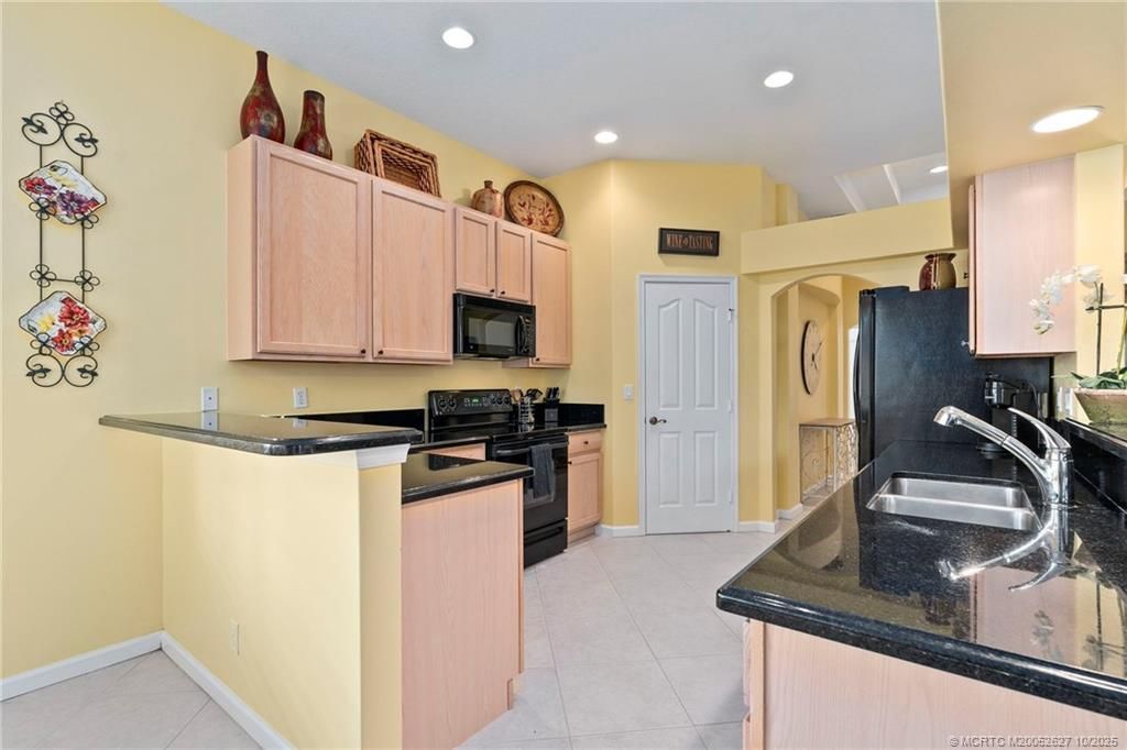 4607 NW Red Bay Circle, Jensen Beach, FL 34957 Photo