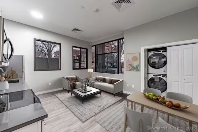 333 State, Unit 703, Bridgeport, CT 06604 Main Photo