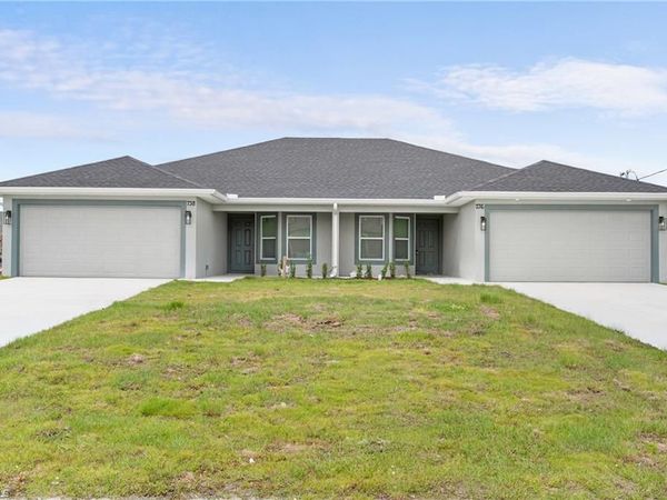 736/738 Gilbert AVE S, LEHIGH ACRES, FL 33973