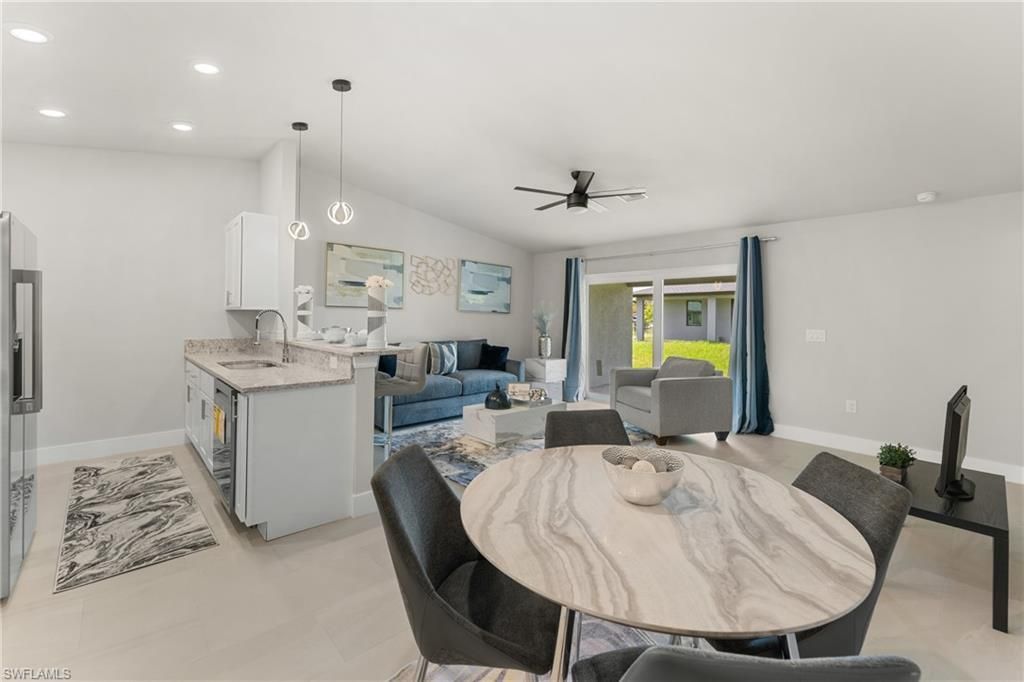 736/738 Gilbert Ave S, Lehigh Acres, FL 33973 Photo