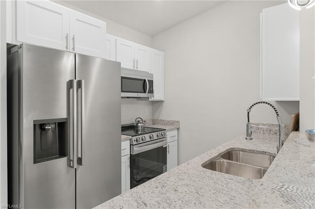 736/738 Gilbert Ave S, Lehigh Acres, FL 33973 Photo