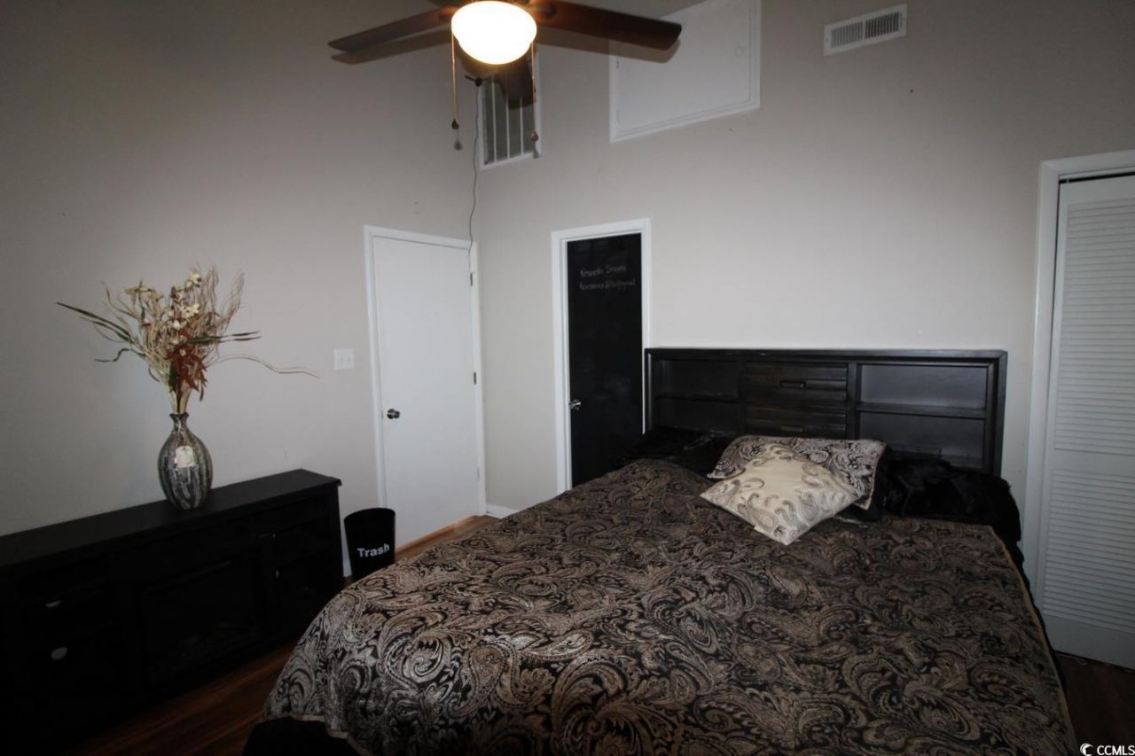 512 Tree Top Ln. Photo 10