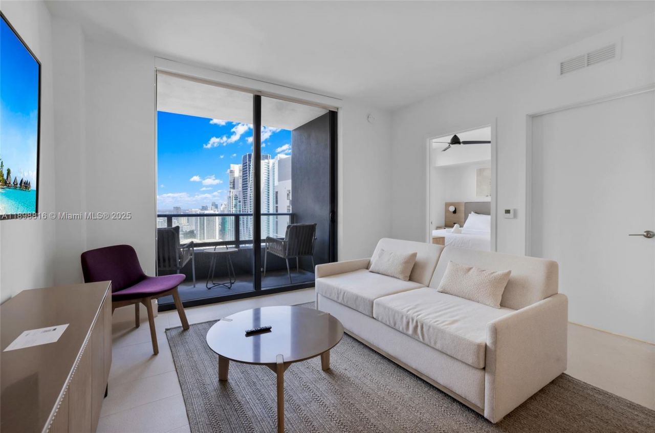 159 NE 6th St, Unit 4011, Miami, FL 33132 Photo