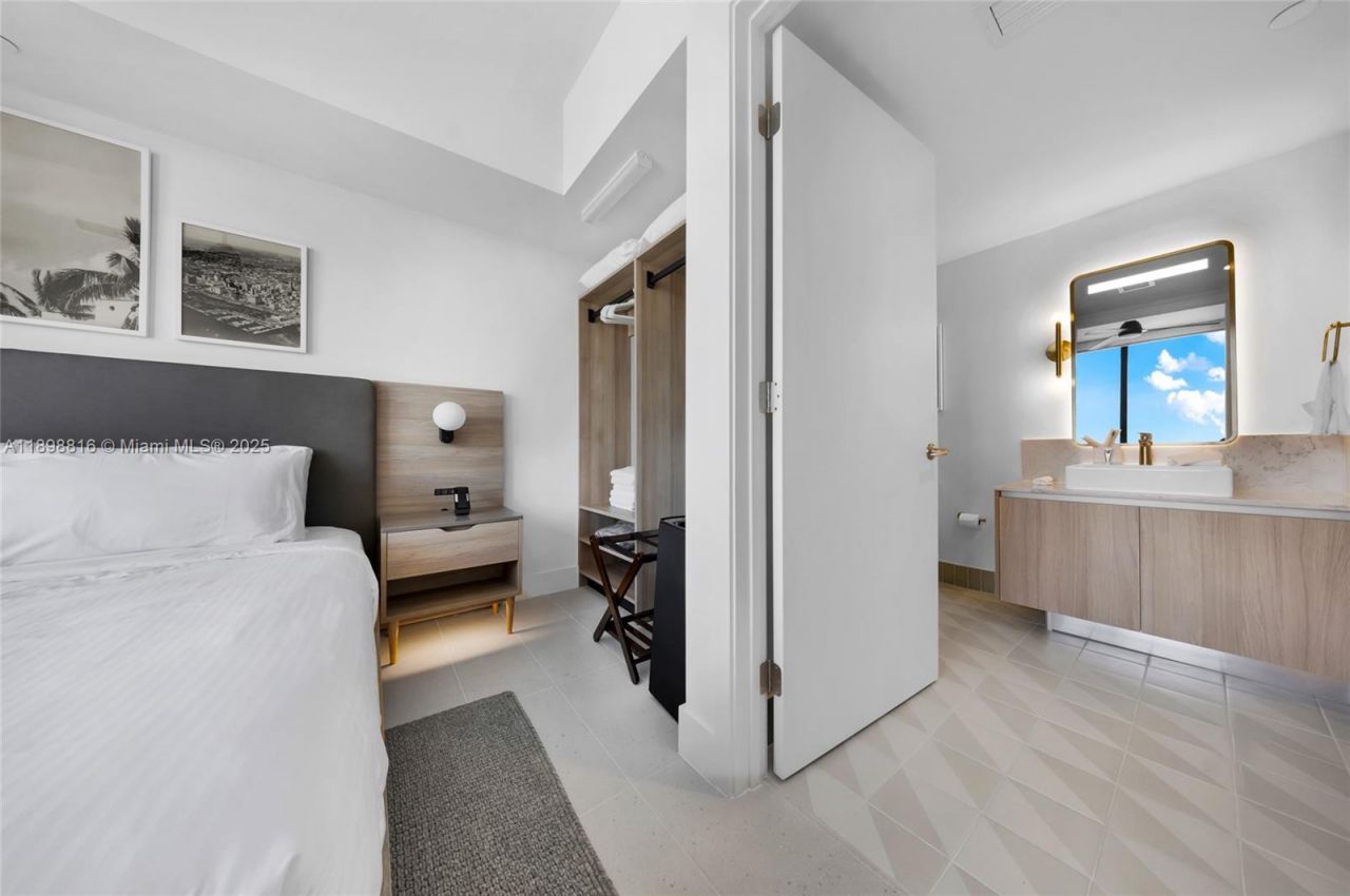 159 NE 6th St, Unit 4011, Miami, FL 33132 Photo