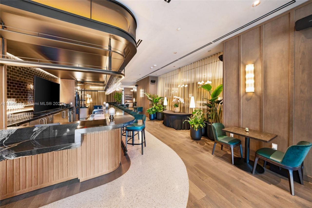 159 NE 6th St, Unit 4011, Miami, FL 33132 Photo