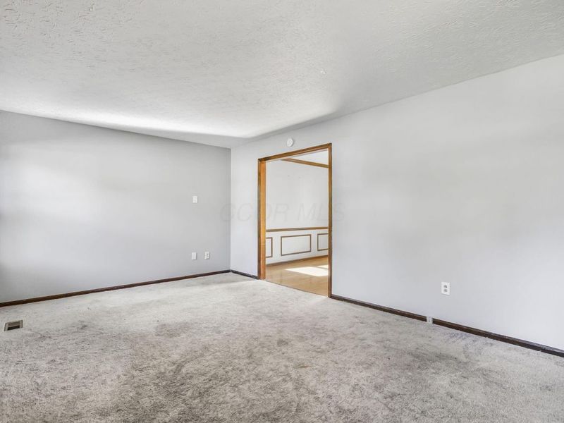 7898 Sarahurst Drive, Dublin, OH 43016 Photo 12