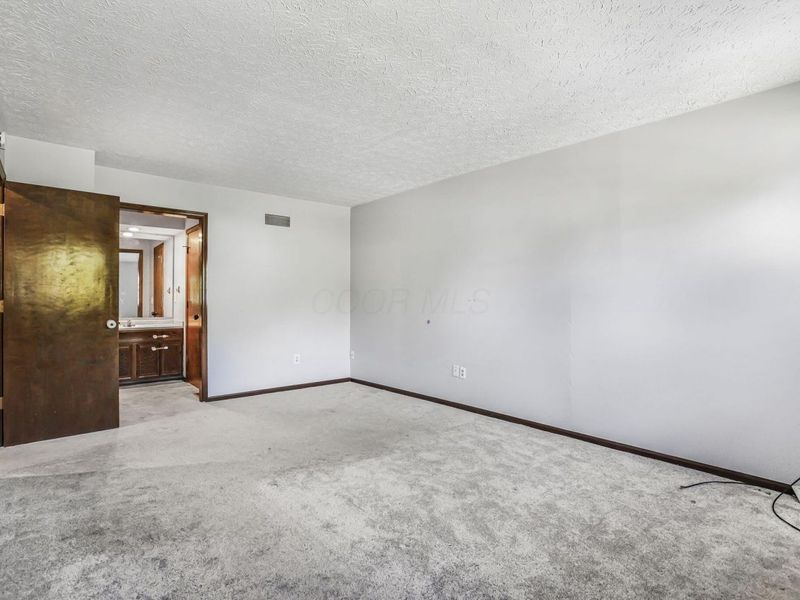 7898 Sarahurst Drive, Dublin, OH 43016 Photo 47