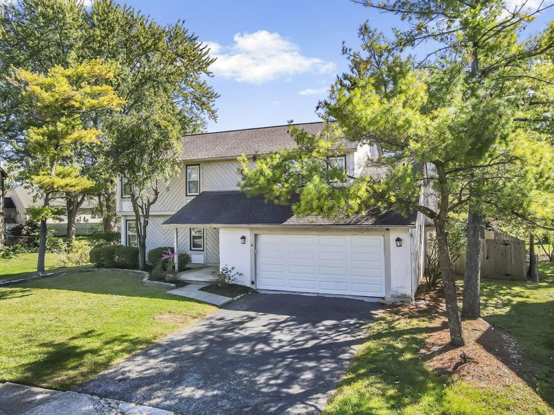 7898 Sarahurst Drive, Dublin, OH 43016 Photo 5