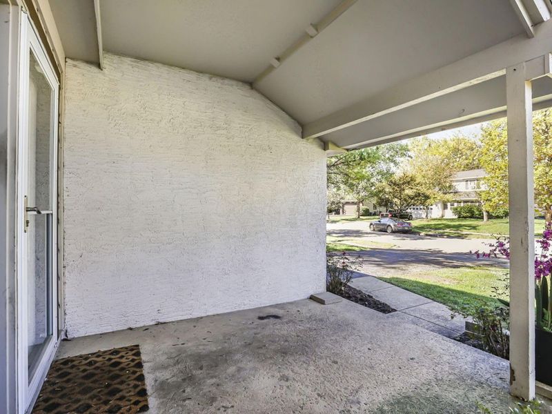 7898 Sarahurst Drive, Dublin, OH 43016 Photo 8