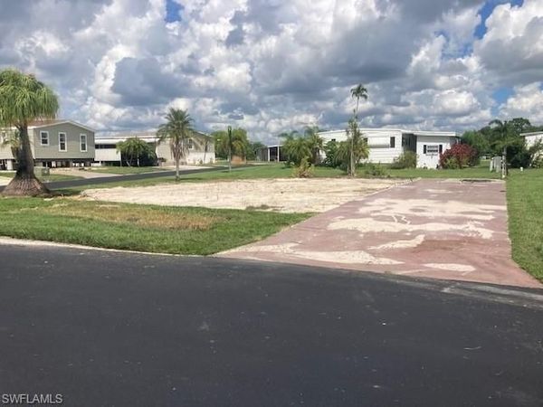 270 Valencia DR, FORT MYERS, FL 33905